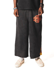 Load image into Gallery viewer, BAGGY JORTS
